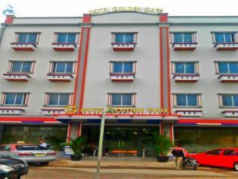 Collection O 625 Hotel Golden Gate Batam Экстерьер фото
