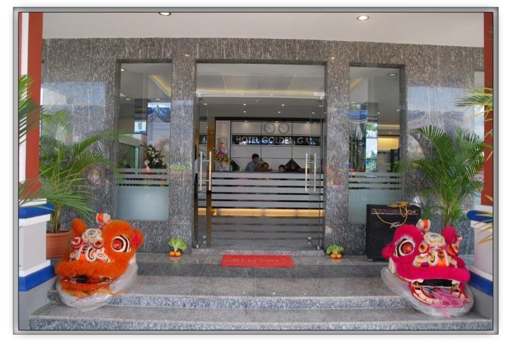 Collection O 625 Hotel Golden Gate Batam Экстерьер фото